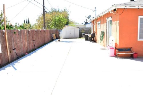 2942 Avalon St, Riverside CA 92509-2015 exterior