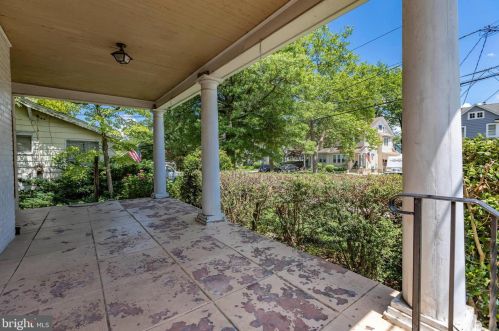 33 Stratford Ave, Camden, NJ 08108-2324