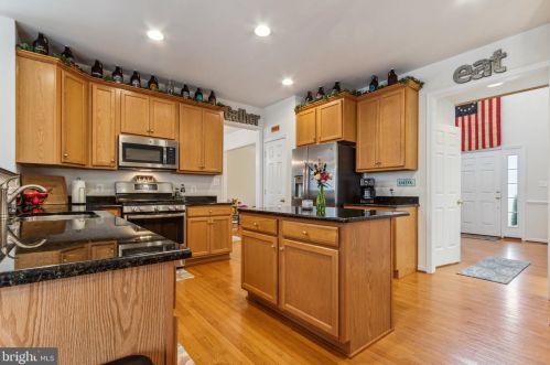 10114 Lees Crossing Ln, Fredericksburg VA  22408-0292 exterior