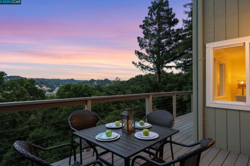 132 Spring Rd, Orinda, CA 94563-3311