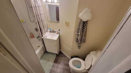 5715 Mitchell St, Milwaukee WI  53214-5151 exterior