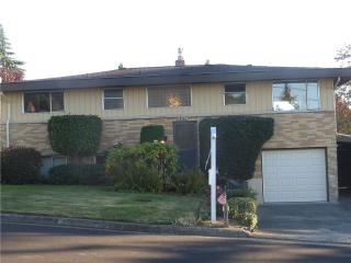 3317 11 St, Seattle WA  98056-3449 exterior