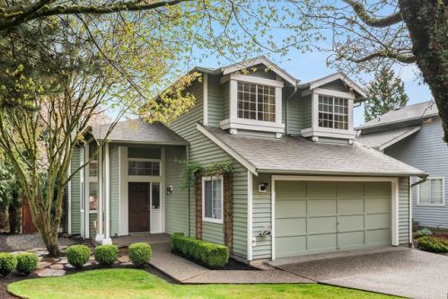 20428 Hollyhills Dr, Bothell WA  98011-7606 exterior
