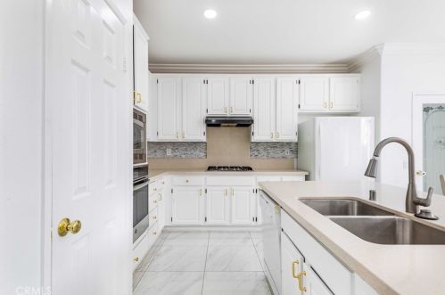 41231 Crooked Stick Dr, Temecula CA  92591-3962 exterior