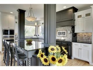 1212 Kinder Dr, Minnetrista, MN 55387