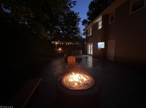 275 Grant St, Berkeley Heights NJ  07922-1142 exterior