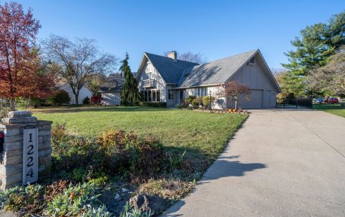1224 Countryside Dr, Washington Ch, OH 43160-1804