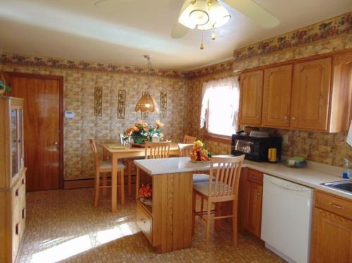 806 Jean St, Connellsville PA  15425-4613 exterior