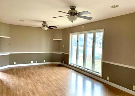 302 Main St, Kouts, IN 46347-9689