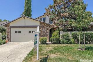 5900 Kahara Ct, Sacramento CA  95822-3203 exterior