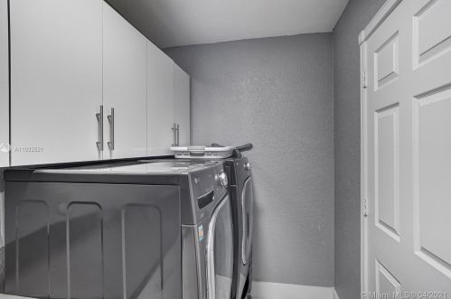 1885 139 Ter, Hollywood FL  33028-2837 exterior