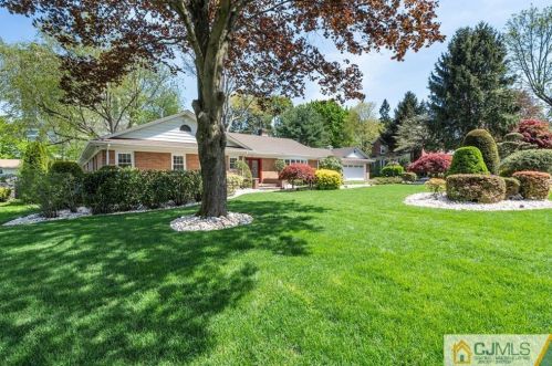 56 Patton Dr, East Brunswick, NJ 08816-1130
