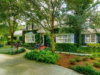 414 Maxwell St, Lakeland, FL 33803-2239