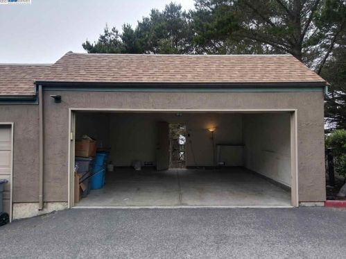 204 Palmetto Ave, Pacifica, CA 94044-1374