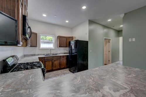 312 Oak St, Hide Away Hills OH  43107-1038 exterior