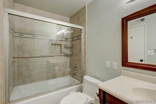 4550 Berwick Dr, San Diego CA  92117-4228 exterior