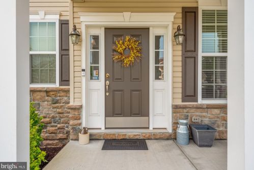 9 Ledgestone Dr, Siddonsburg, PA 17019-9805