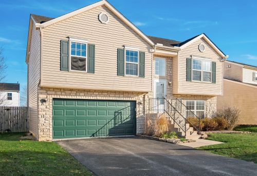 2592 Delamaine Dr, Darbydale, OH 43123-4615