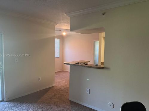 11601 2nd St, Hollywood, FL 21207-4910