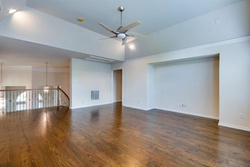 4604 Deer Valley Ln, Richardson TX  75082-3872 exterior