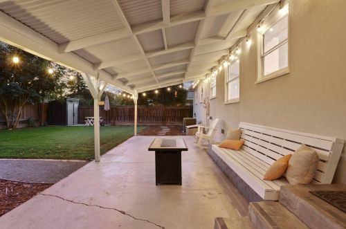 612 Catalina Way, Modesto CA  95350-4213 exterior