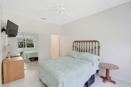 2210 Sapphire Cir, West Palm Beach FL  33411-5196 exterior