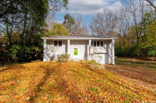 10 Phillips Rd, Norwich CT  06351-7009 exterior