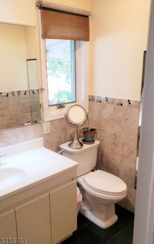 19 2nd St, Ridgefield Park NJ  07660-1051 exterior