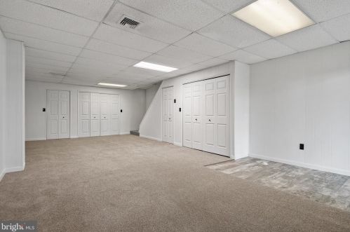 6027 Meade Ct, Harrisburg PA  17112-8546 exterior