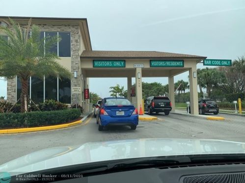 650 138th Ave, Hollywood FL 33027-1546 exterior