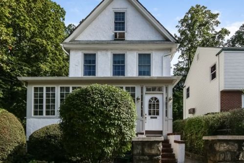 7 Wright Pl, Scarsdale, NY 10583-5309