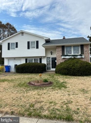 706 Endicott Ave, Riverton, NJ 08077-3528