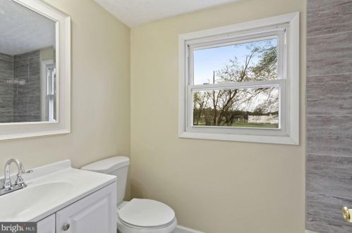 1 Helm Turn, Willingboro NJ  08046-1808 exterior