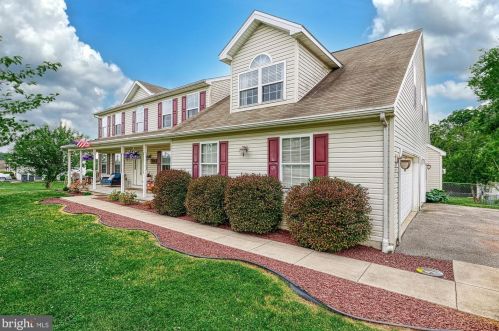 1016 Trinity Rd, Cross Roads, PA 17322-9274