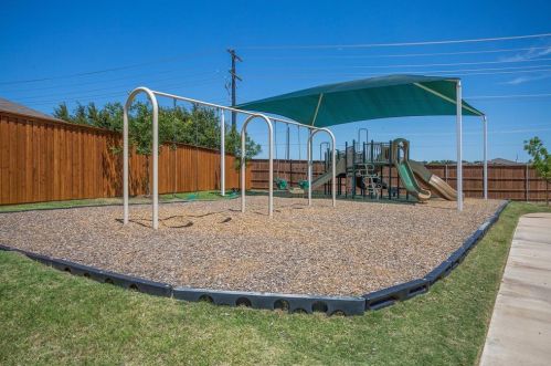 4020 Lone Star Ln, Denton TX  76210-3499 exterior