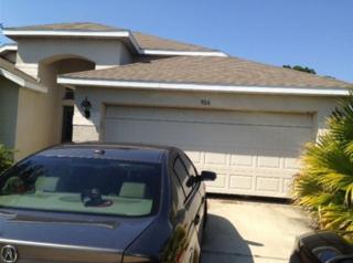 906 Barclay Wood Dr, Ruskin, FL 33570-7606