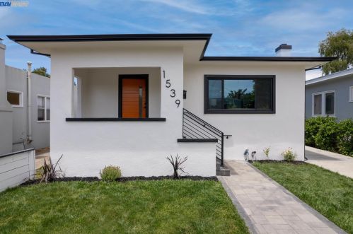 1539 Blake St, Berkeley, CA 94703-1805