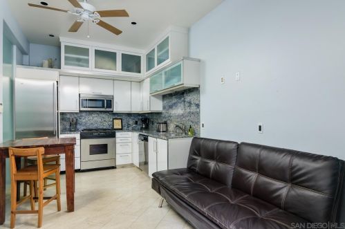 3275 Ocean Front Walk, San Diego, CA 92109-7781