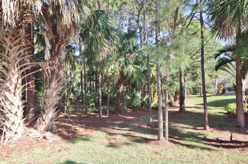 400 Sunview Way, Fort Pierce FL  34986-2655 exterior