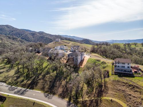 410 Tehuacan Rd, Ukiah CA  95482-2007 exterior