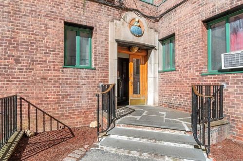 36 Metropolitan Oval, Bronx NY  10462-6747 exterior