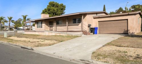 2211 Swan St, San Diego, CA 92114-1417