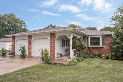 402 4th Ave, Clarence IA  exterior