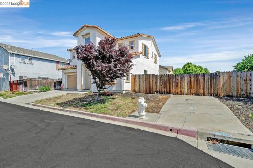 23 Elijah Ct, West Pittsburg CA  94565-2748 exterior