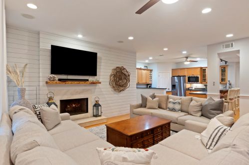 2807 Palm Blvd, Isle Of Palms SC  29451-2466 exterior