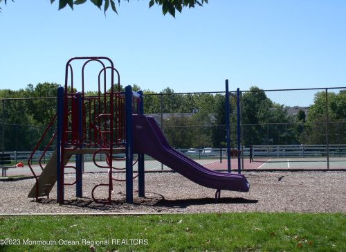 76 Players Cir, Tinton Falls NJ  07724-3805 exterior