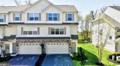 137 Mapleton Blvd, Harrisburg, PA 17112-3636