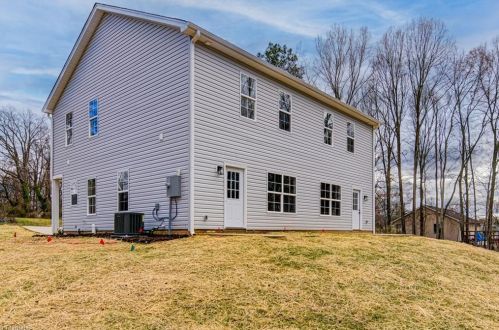 1211 Lombardy St, Greensboro, NC 27405-6020