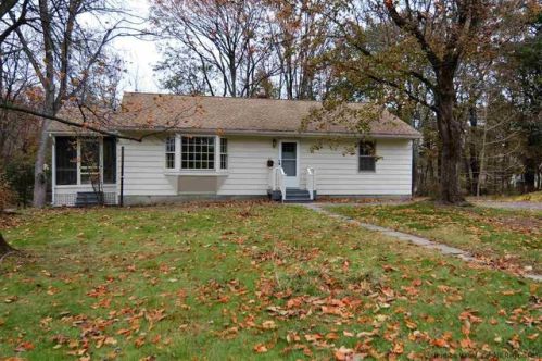 79 Dunneman Ave, Kingston, NY 12401-4307