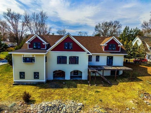 9 Robin Brae, Warwick, NY 10990-1102